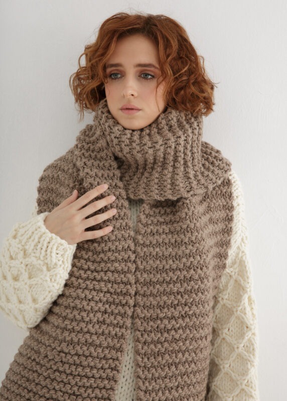 An easy chunky scarf knitting pattern – Through the Stitch