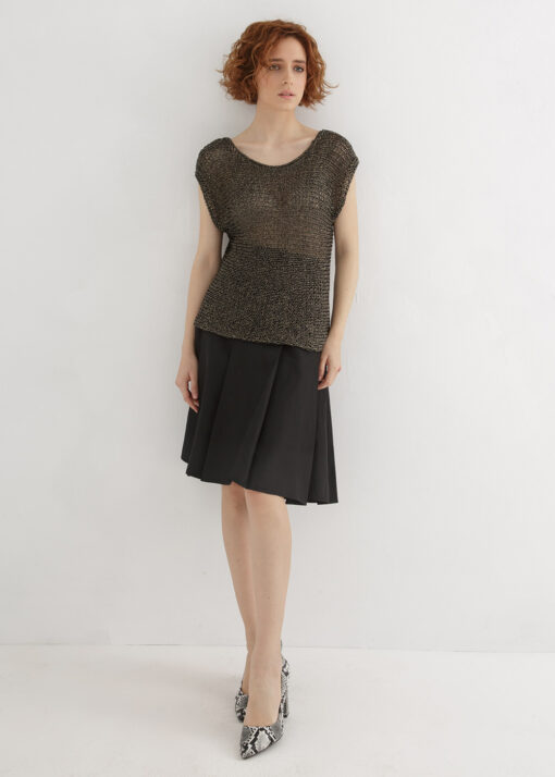 horizontal knitted top