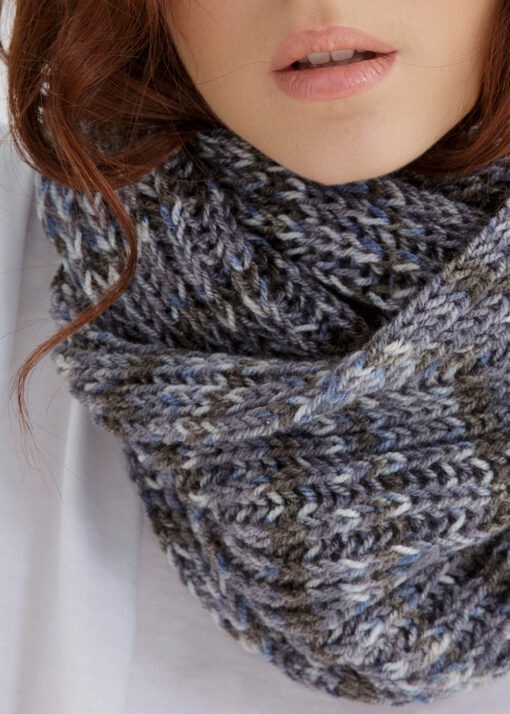 River infinity scarf – Through the Stitch