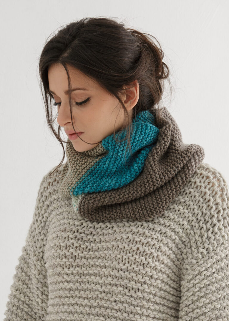 An Infinity Scarf Knit Pattern for free – Through the Stitch